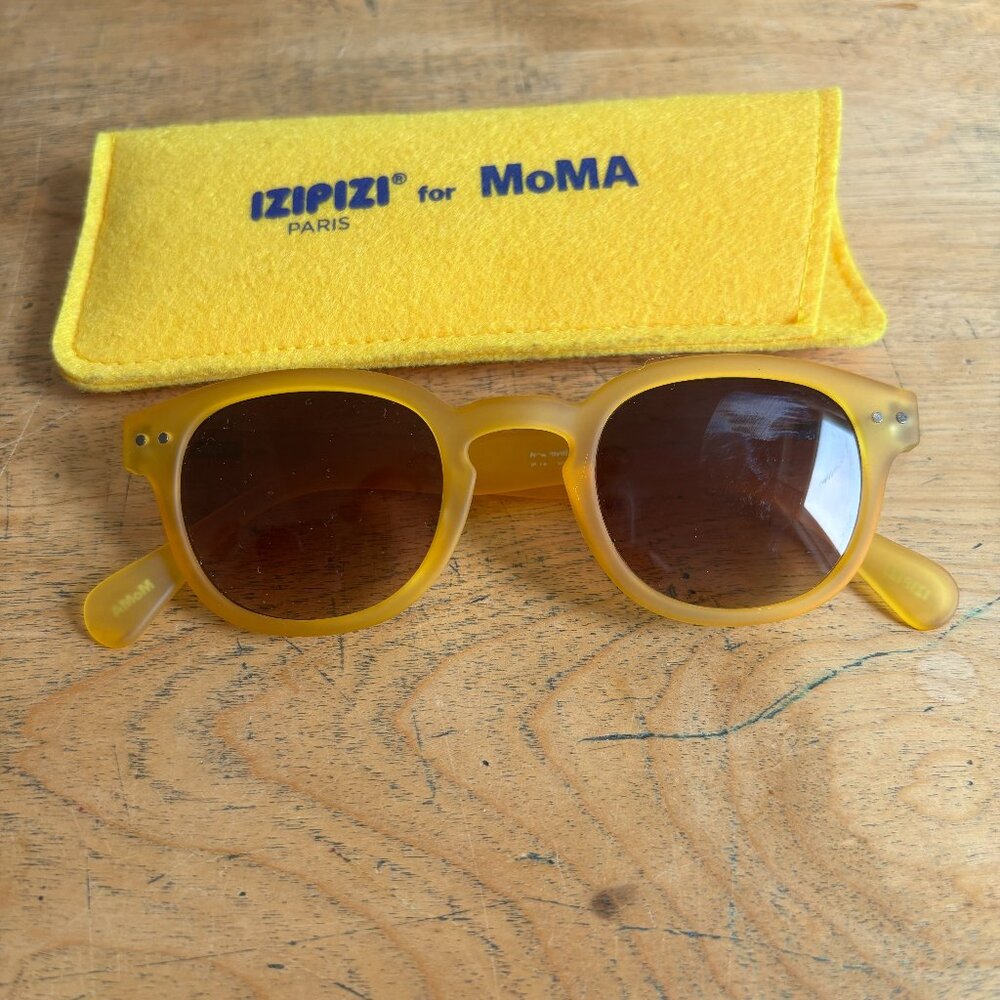 NWOT - IZIPIZI for MoMA - Van Gogh Sunflower Yellow Sunglasses